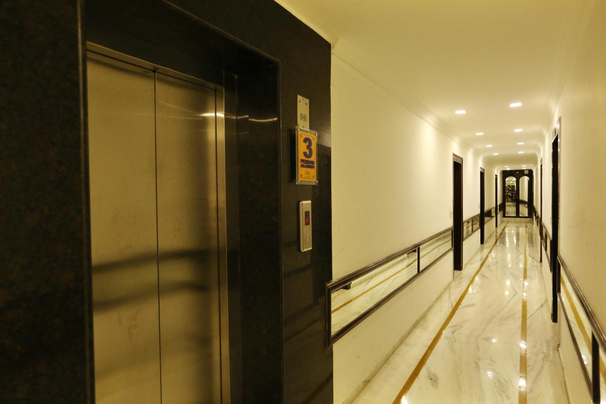 Hotel Aero Star By Star Group Neu-Delhi Exterior foto